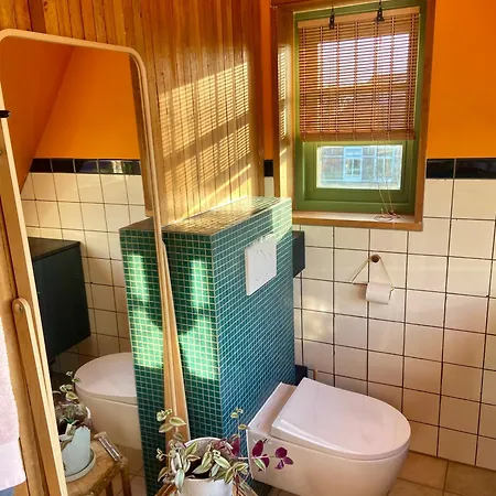 Bed and Breakfast House Next To Amsterdam Landsmeer